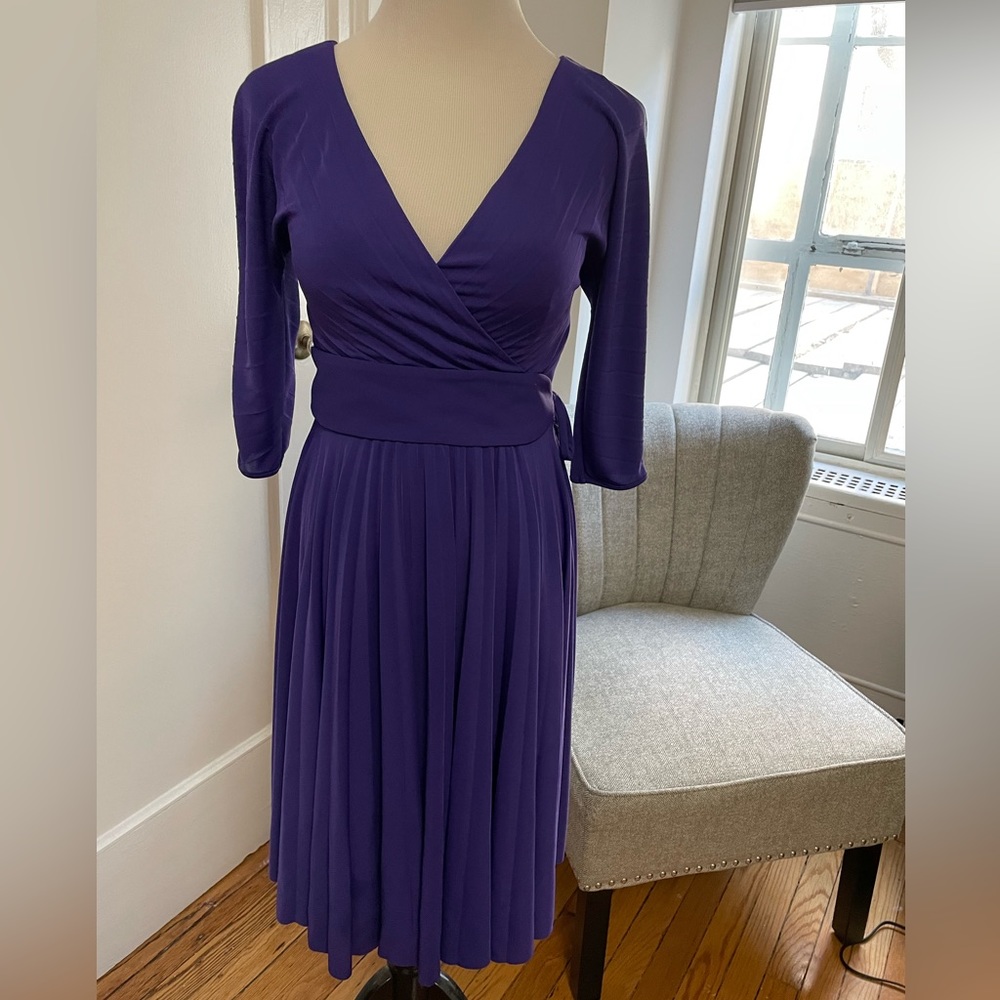 BCBGMaxAzria V neck pleated midi dress purple
